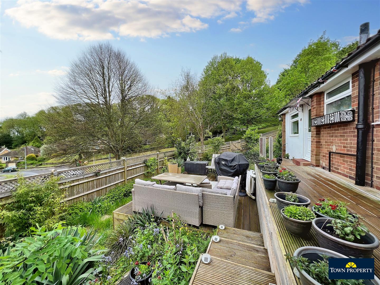 Property Details for Westfield Road Eastbourne BN21 2QT Town